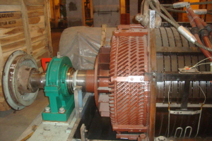 timken-revolvo-surenkami-guoliai-korpusai-velenas